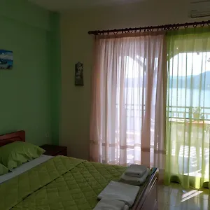 Paradise Apartment Pyrgadikia