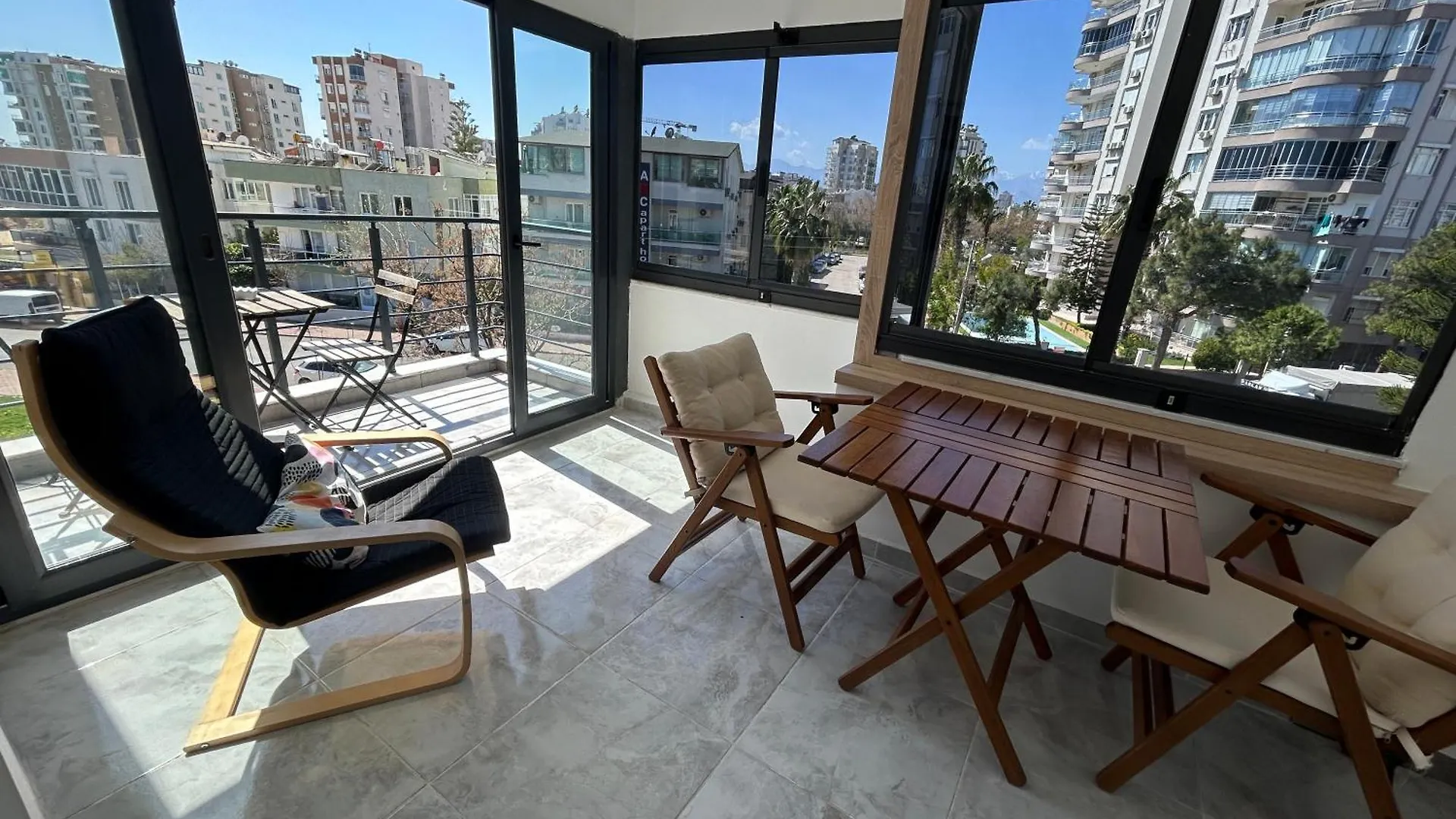Alex Suites Lara Antalya Homestay