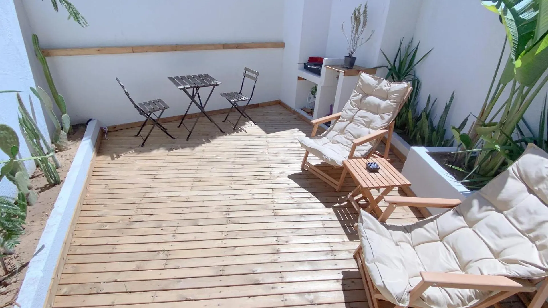 Homestay Alex Suites Lara Antalya