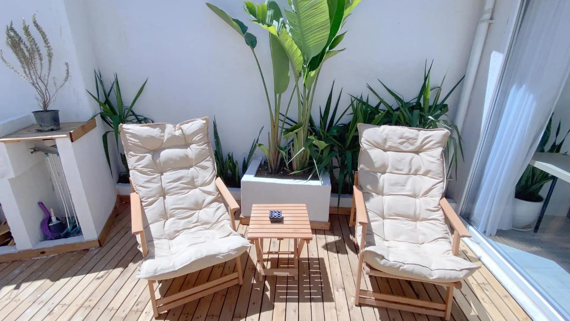 Alex Suites Lara Antalya Homestay